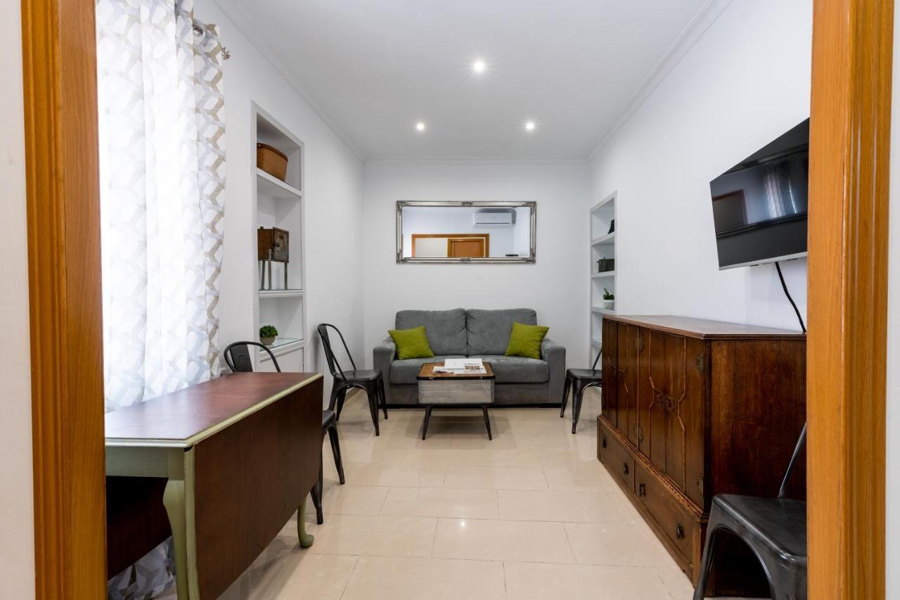 Holi-Rent Salado Apartman Sevilla Kültér fotó