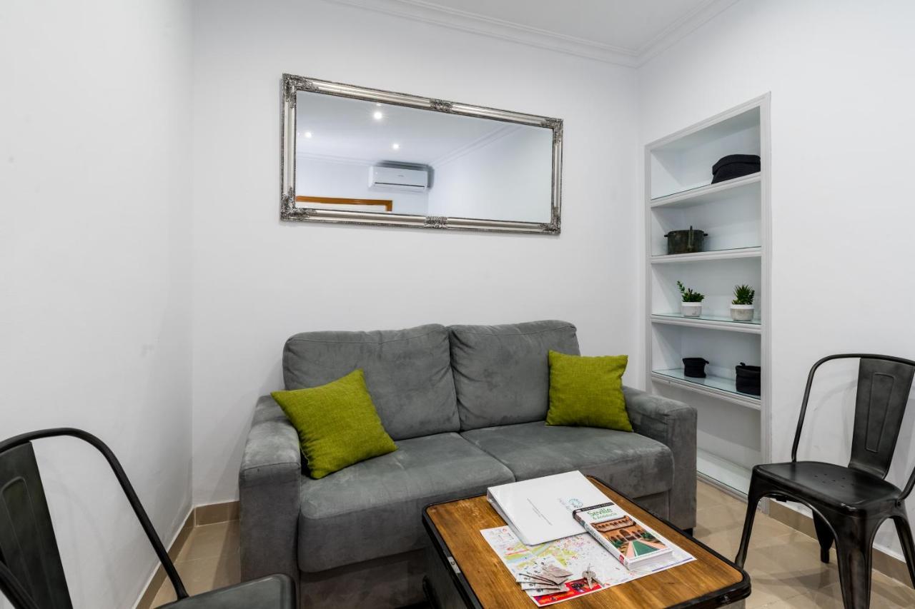 Holi-Rent Salado Apartman Sevilla Kültér fotó