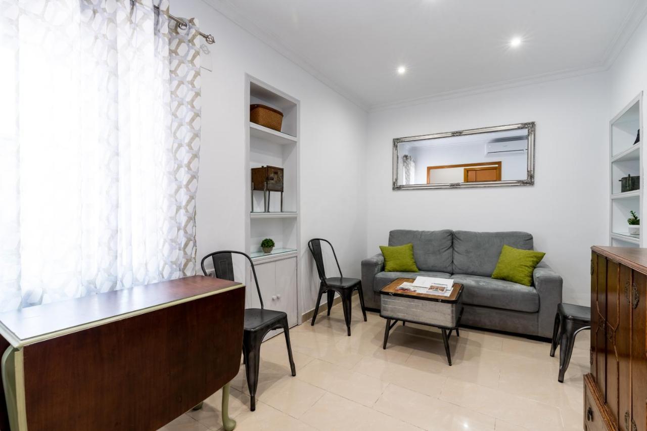 Holi-Rent Salado Apartman Sevilla Kültér fotó