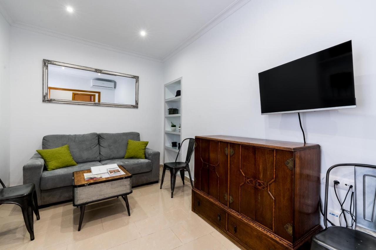 Holi-Rent Salado Apartman Sevilla Kültér fotó