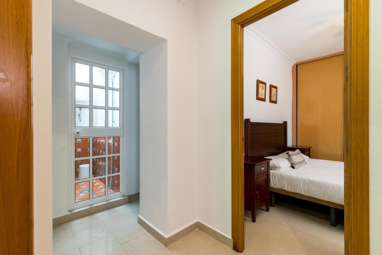 Holi-Rent Salado Apartman Sevilla Kültér fotó
