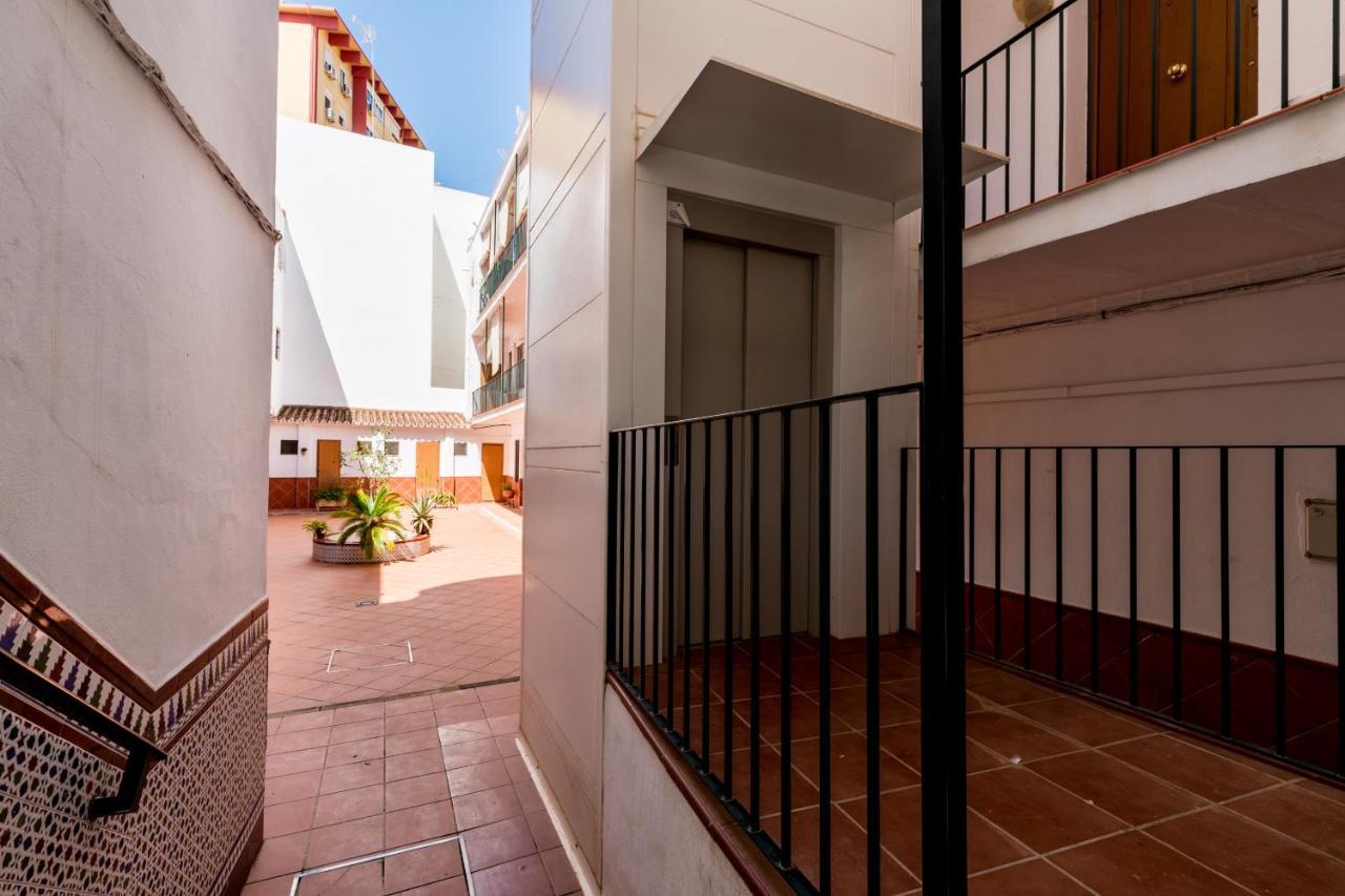 Holi-Rent Salado Apartman Sevilla Kültér fotó