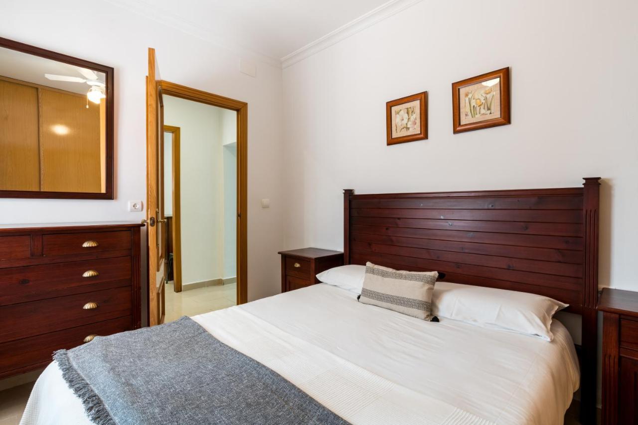Holi-Rent Salado Apartman Sevilla Kültér fotó