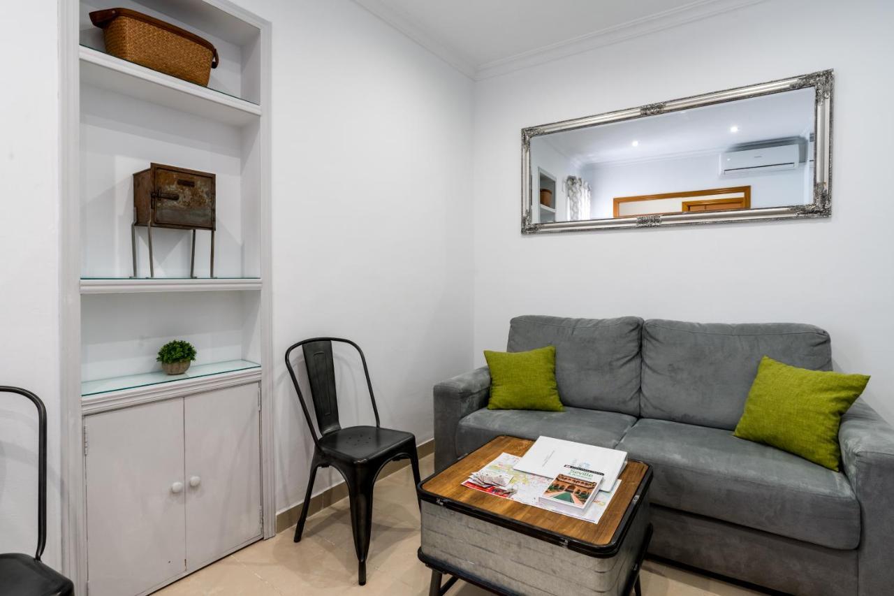 Holi-Rent Salado Apartman Sevilla Kültér fotó